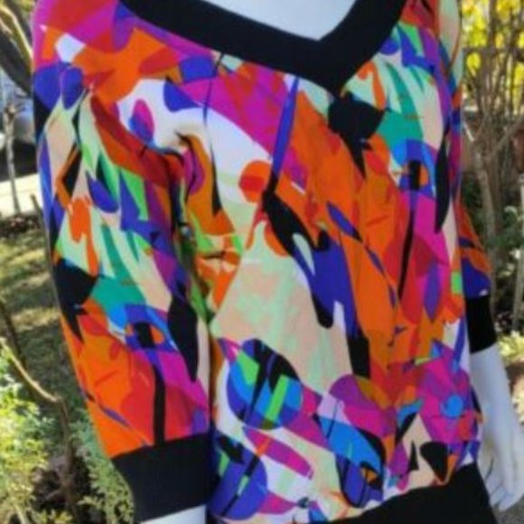 Lane Bryant Women's Multicolor Abstract Art Knit Top Sweater 26/28 - Picture 6 of 6